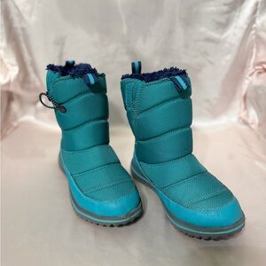 L.L. Bean Kids Boots in Teal and Navy